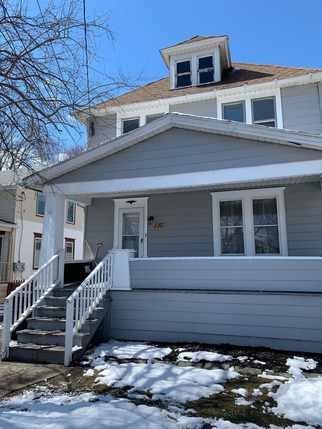 Primary Photo - 110 GROVE