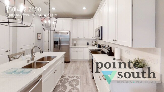 Building Photo - 114 Seabreeze Cir