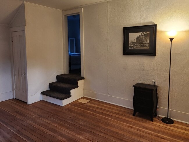 Foto del edificio - 122 Dole Ave