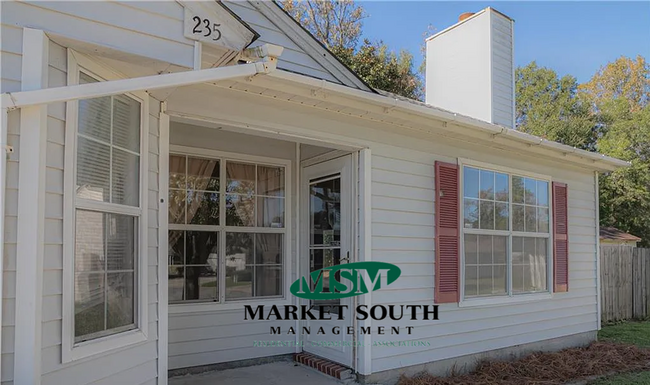Building Photo - 3 Bedroom Beauty in Laurelwood Plantation-...