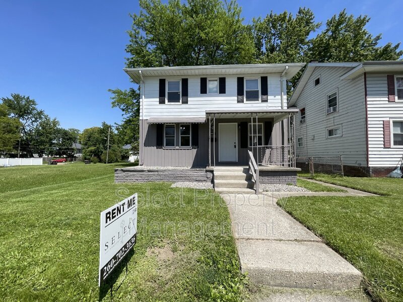 Primary Photo - 2815 Plaza Dr
