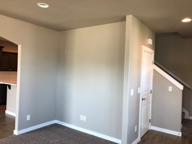 Foto del edificio - Beautiful newer 4 bedroom house in Coburg!