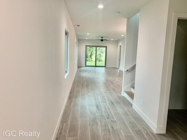 Foto del edificio - 4 br, 3.5 bath House - 2158 Country Club Rd