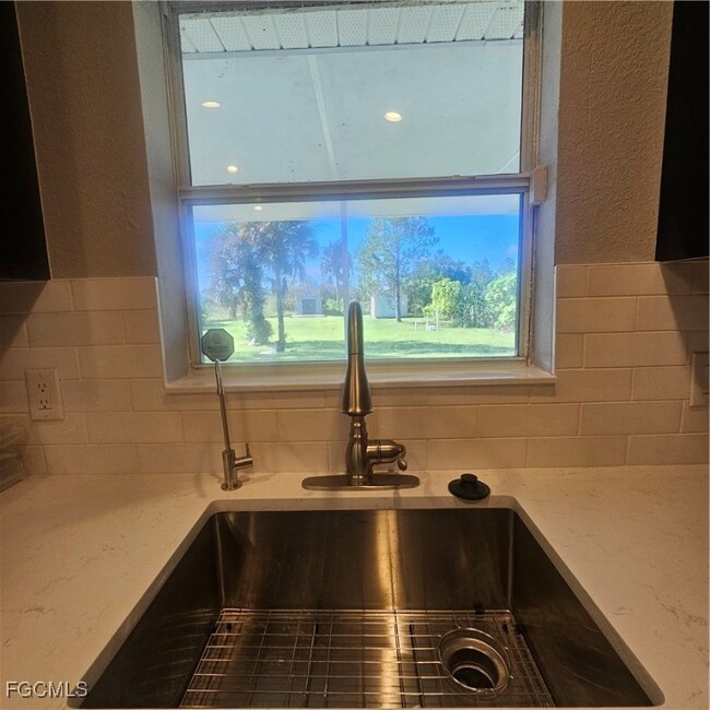 Foto del edificio - 3780 Randall Blvd