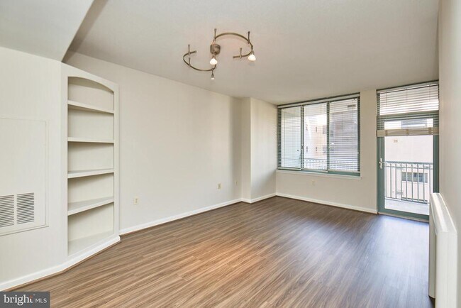 Foto del edificio - 851 N Glebe Rd