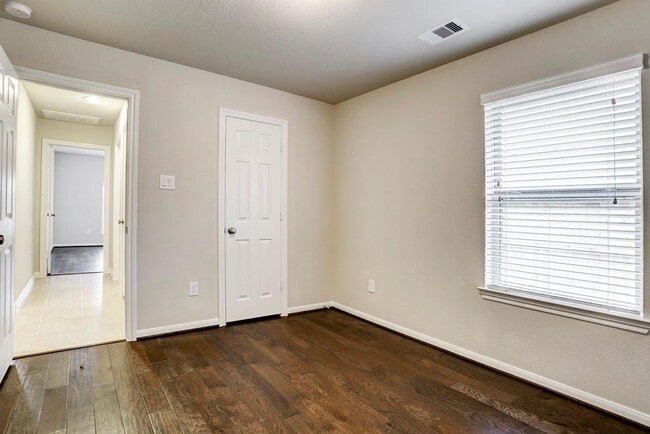 Building Photo - 17303 Verde Park Ln
