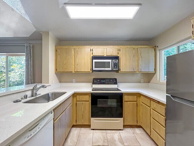 Foto del edificio - Modern Second-Story 2B/2BA in the Heart of...