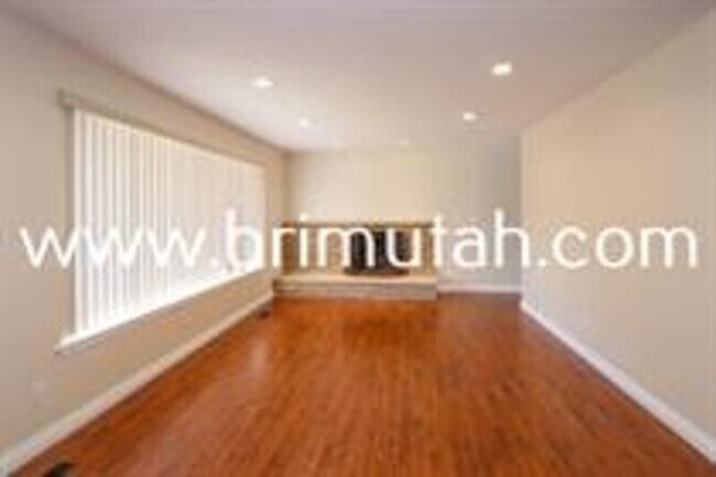 Foto del edificio - 1737 E Lahar Dr