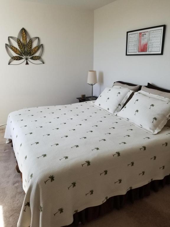 Foto del edificio - 10355 Paradise Blvd #706