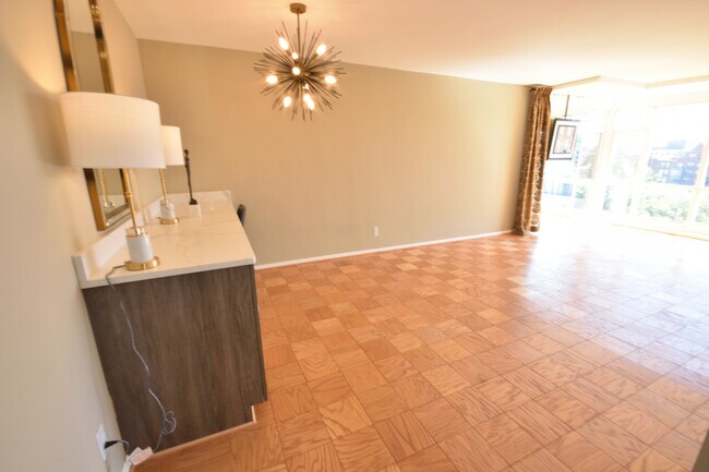 Open Floor Plan - 1545 18th St NW