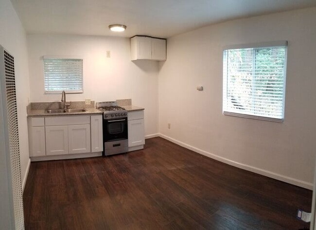 Building Photo - Pet friendly 1 bedroom home in Crestline, ...