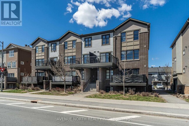 Building Photo - 735 Chapman Mills Dr