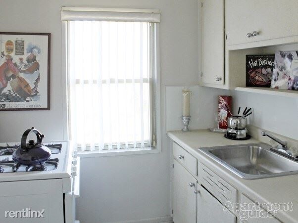 Foto del edificio - 2 br, 1 bath  - 18415 Fitzpatrick Ct Apt 105