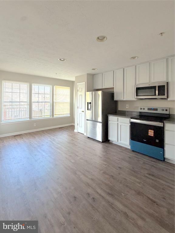 Foto del edificio - 9899 Decatur Rd