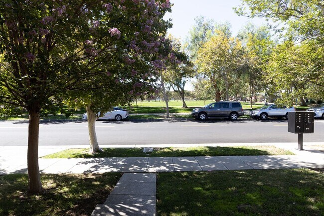 Foto del edificio - GREAT PRICE!!!- Mountain House-A Commuter'...