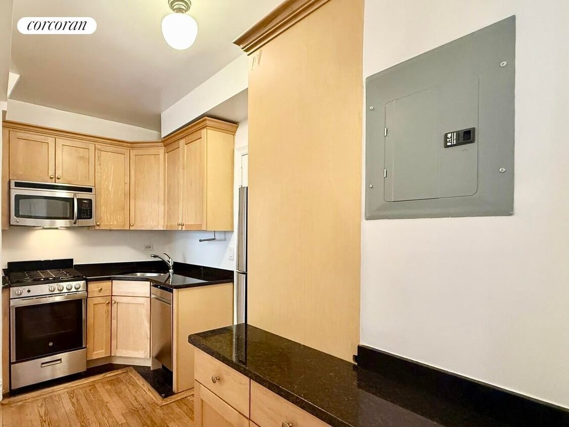 Foto del edificio - 210 E 68th St