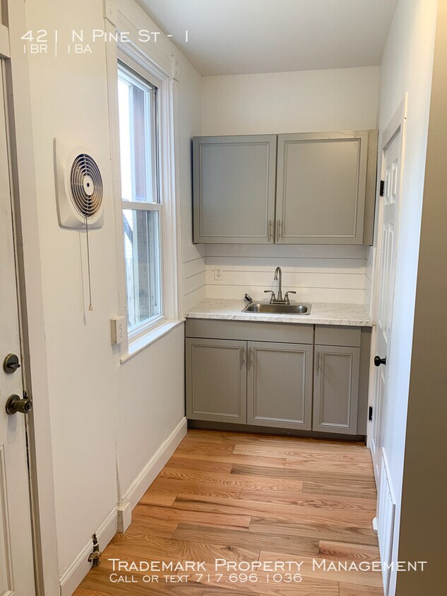 Primary Photo - Nice 1 Bedroom Apt