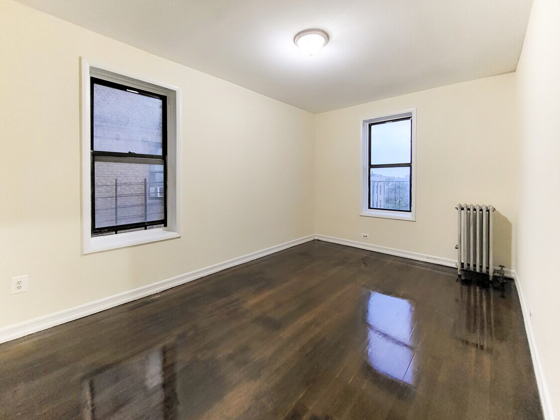 Building Photo - 1266 Olmstead Ave