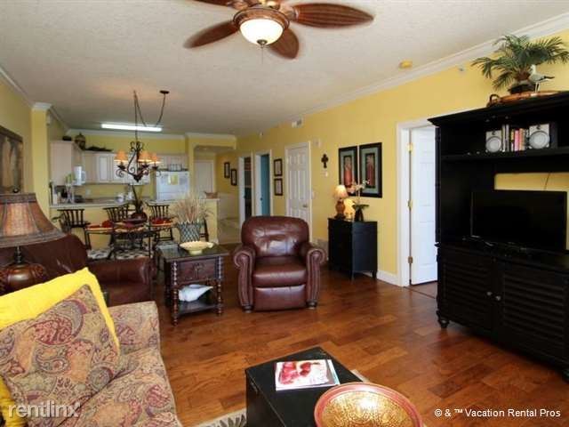 Foto del edificio - 17545 Front Beach Rd