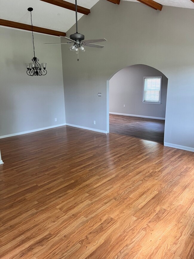 Living room - 309 Randolph St