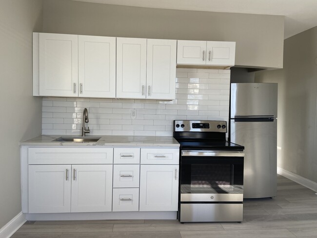 Building Photo - 4614 Rising Sun Avenue, Unit 4