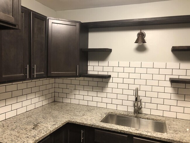 Foto del edificio - 1201 S Rockford Ave