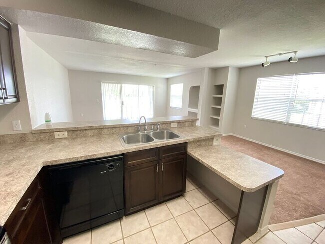 Photo - 13917 Fairway Island Dr Apartment