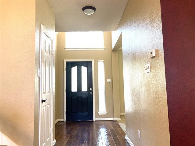 Foto del edificio - 630 Waterview Dr
