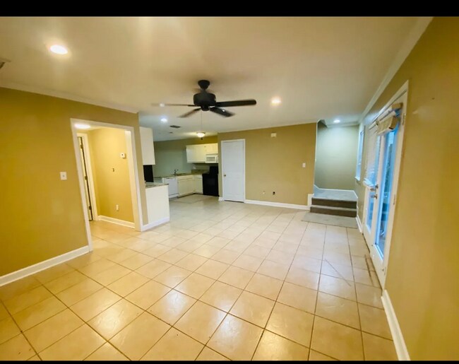 Foto del edificio - 2200 E 3rd St