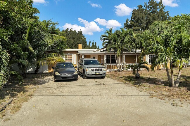 Building Photo - 3861 Wry Rd