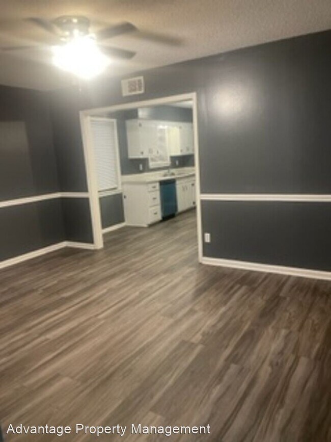 Foto del edificio - 4 br, 2.5 bath House - 2544 Courtney Dr