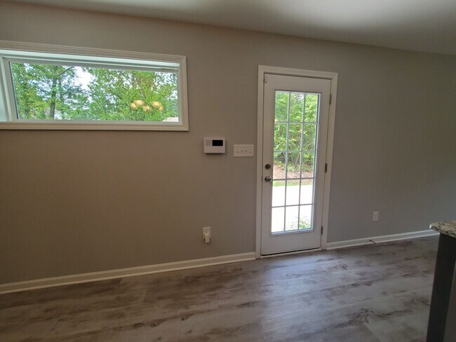 Building Photo - 5705 Eagle Pass ~Shenadoah North