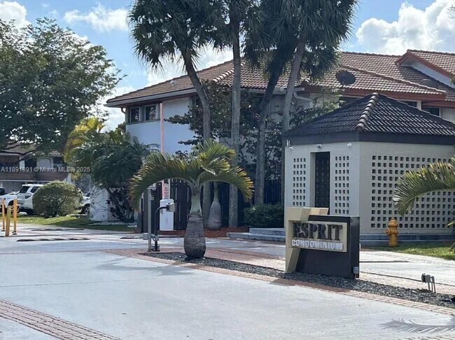 Foto del edificio - 9656 SW 138th Ave