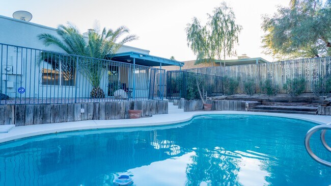 Foto del edificio - 2822 W St Tropaz Ave