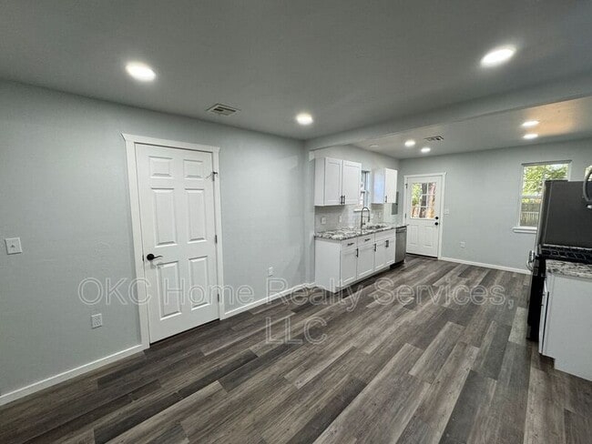 Foto del edificio - 510 E Perkins Ave
