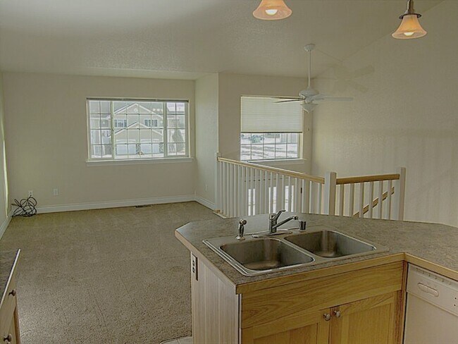 Building Photo - 3799 Beechnut St