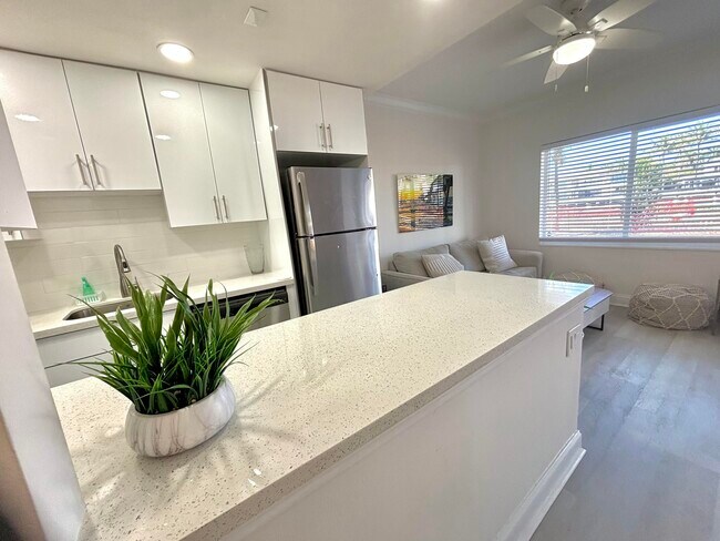 Foto del edificio - 1035 Spanish River Rd