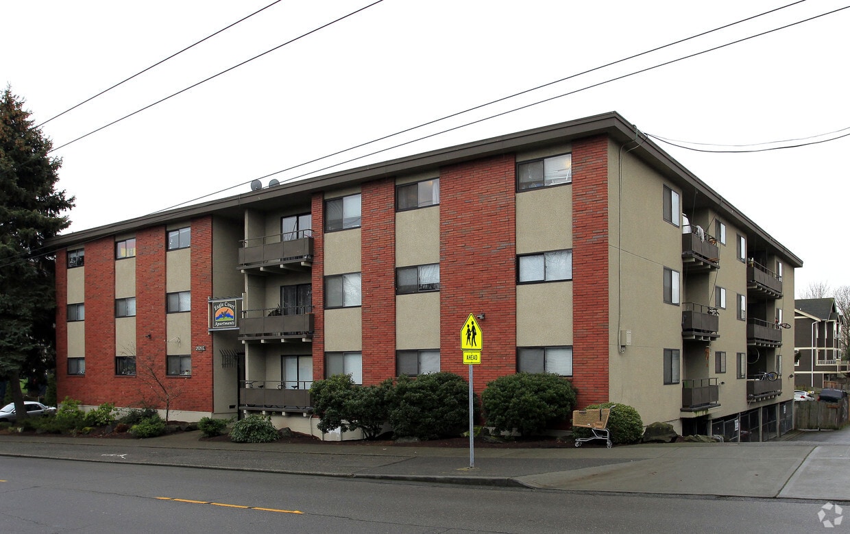 Primary Photo - Eagle Court Apartments