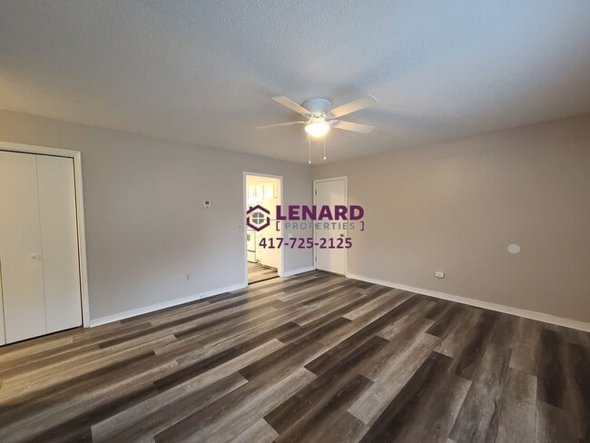 Building Photo - 204 E Division - Gothard | Jones
