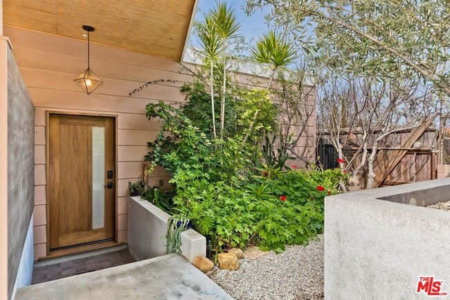 Foto del edificio - 3121 Verdugo Pl