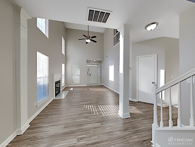 Building Photo - 8805 Little Hampton Pl