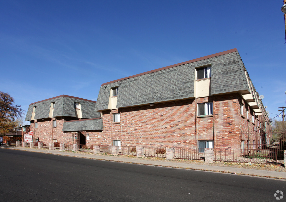 Building Photo - Sunrise Apartments