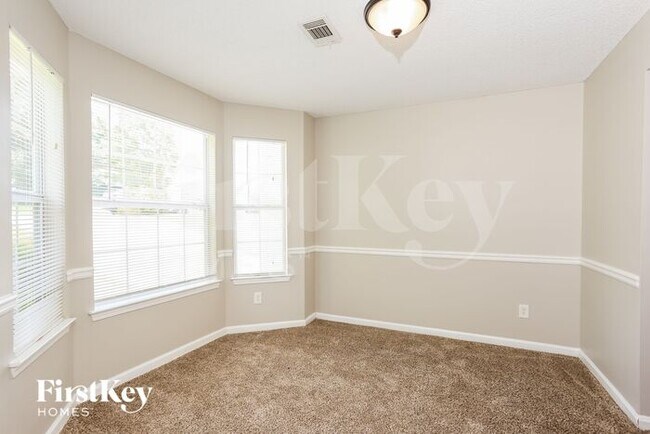 Building Photo - 10745 Tara Village Way