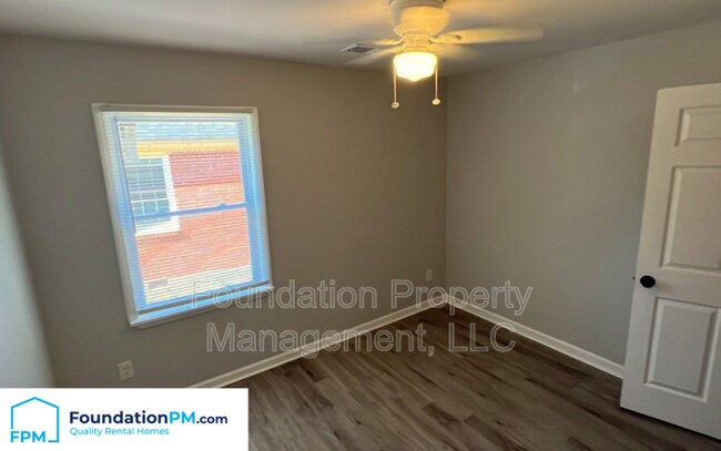 Building Photo - 3585 Millard Rd