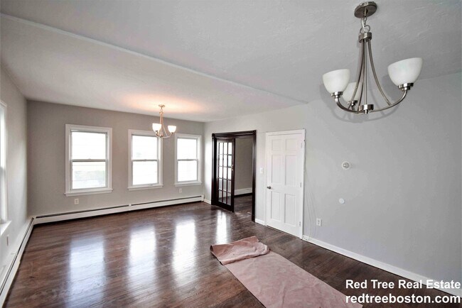 Building Photo - 194 Cedar St