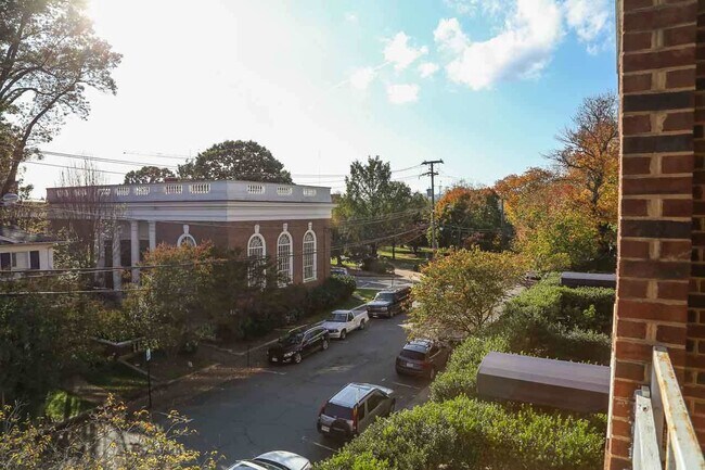 Foto del edificio - 253 E Jefferson St
