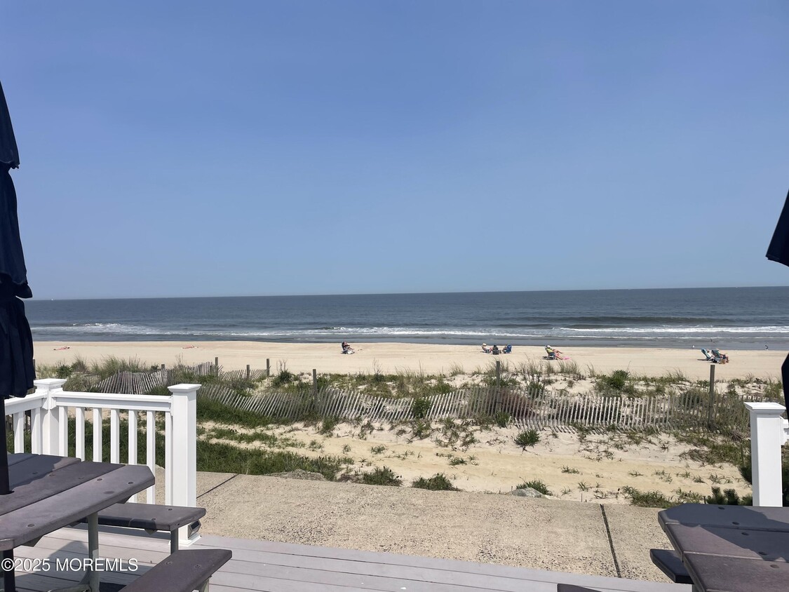 Primary Photo - 1201 Ocean Ave