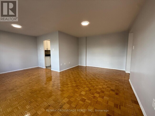 Photo du bâtiment - 1191 Ellesmere Rd