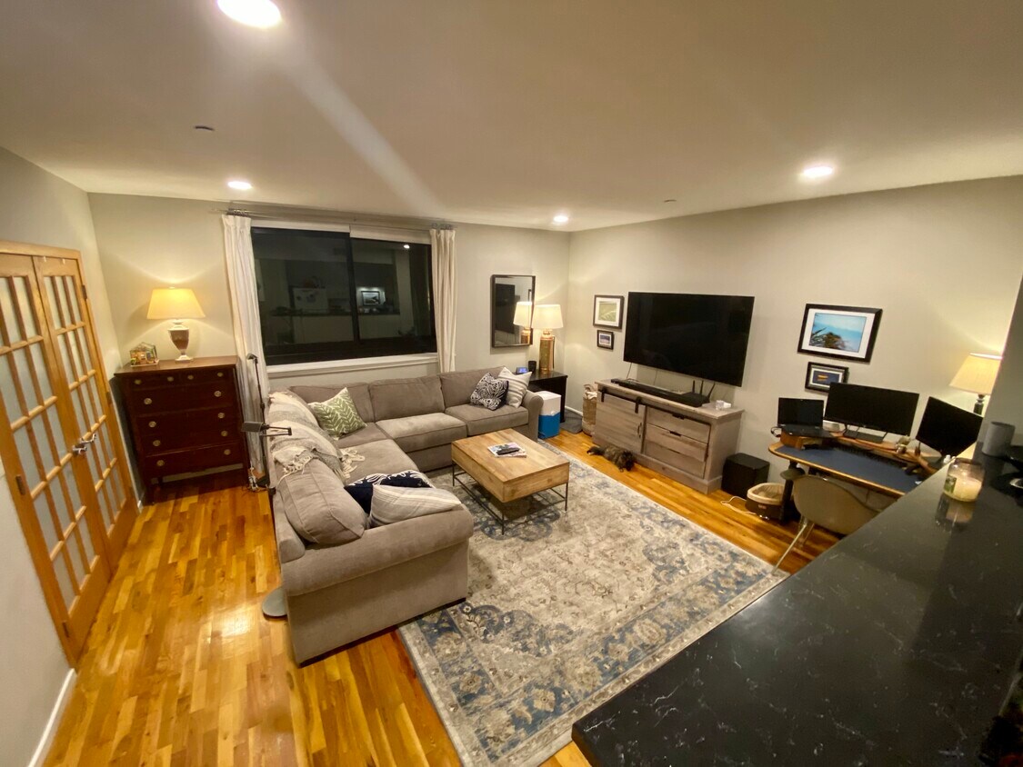 522 Gregory Ave, Weehawken, NJ 07086 Condo for Rent in Weehawken, NJ