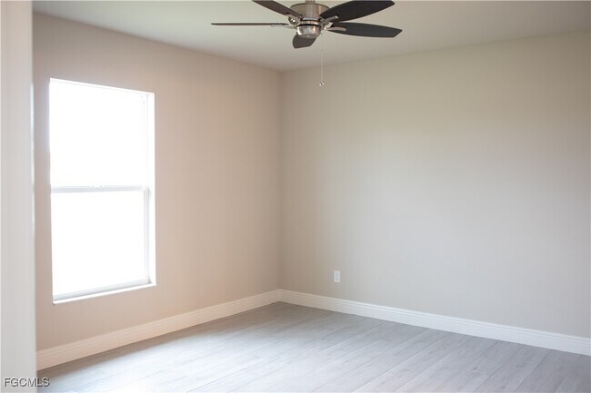 Foto del edificio - 2020 SW 15th Pl
